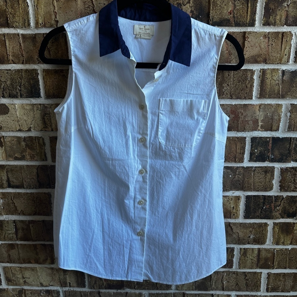 Kate Spade White and Navy Sleeveless Button Down Shirt